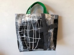 ラファエルナバス展 白と黒の世界 ‐ｂａｇ- 作品紹介２ – ギャラリー数 